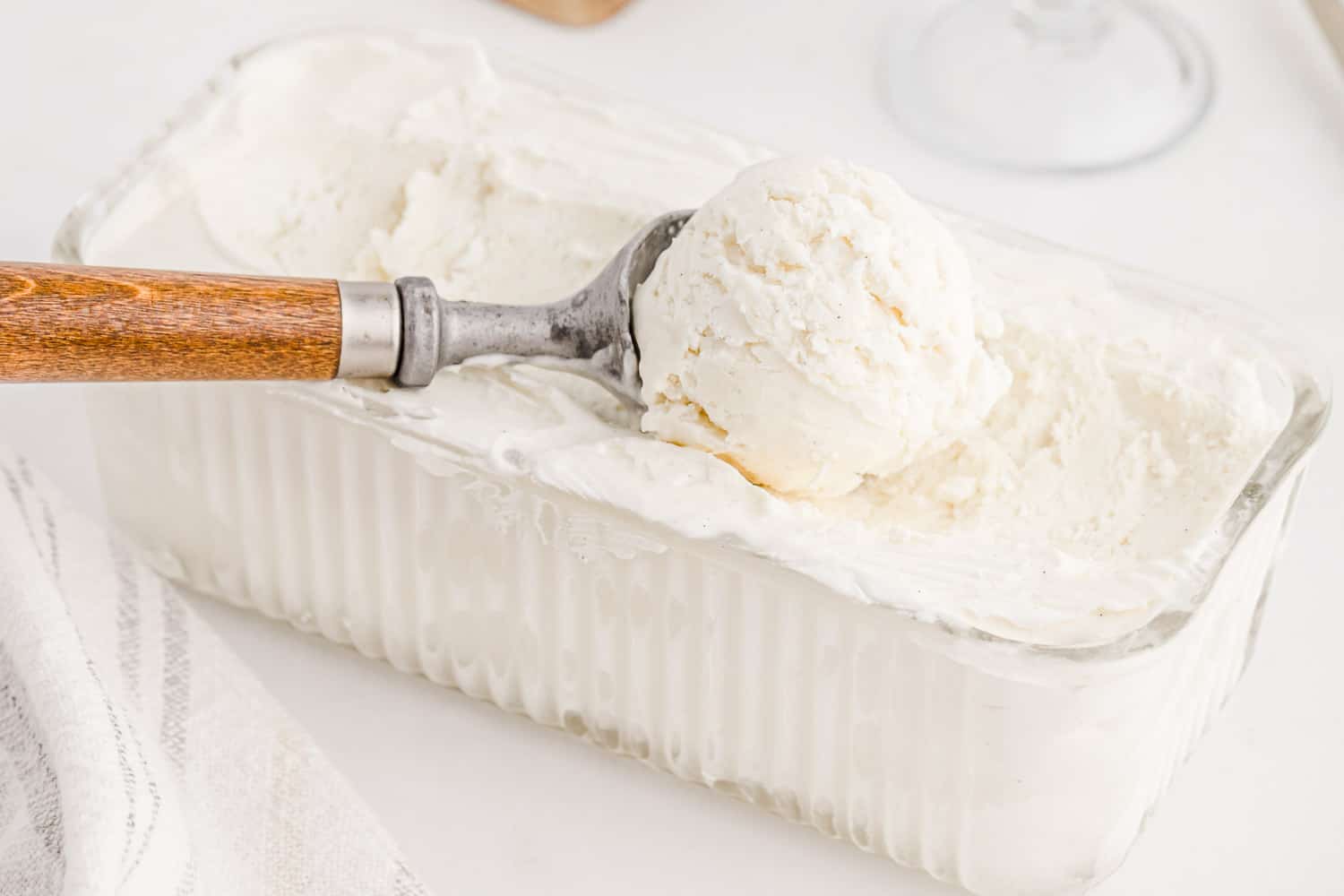 Unlock Perfect Vanilla Bean Ice Cream: 3-Ingredient No-Churn Recipe